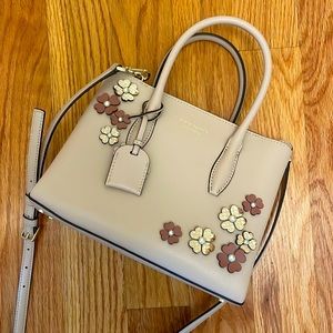 Kate Spade adorable floral purse